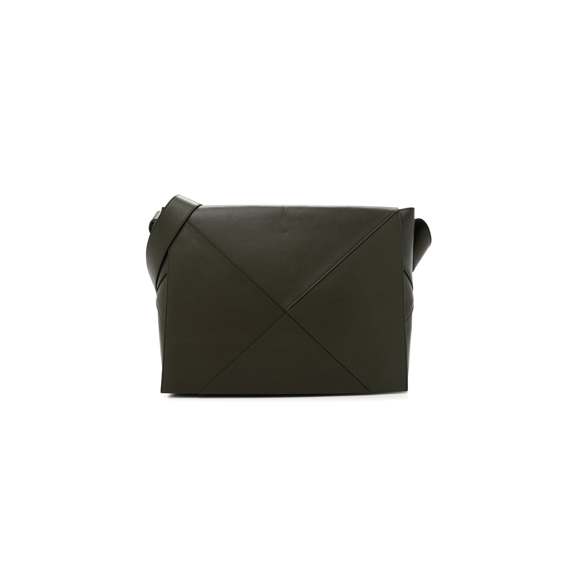 BOTTEGA VENETA LAMBSKIN MAXI INTRECCIATO MESSENGER BAG  (23*15*6cm)