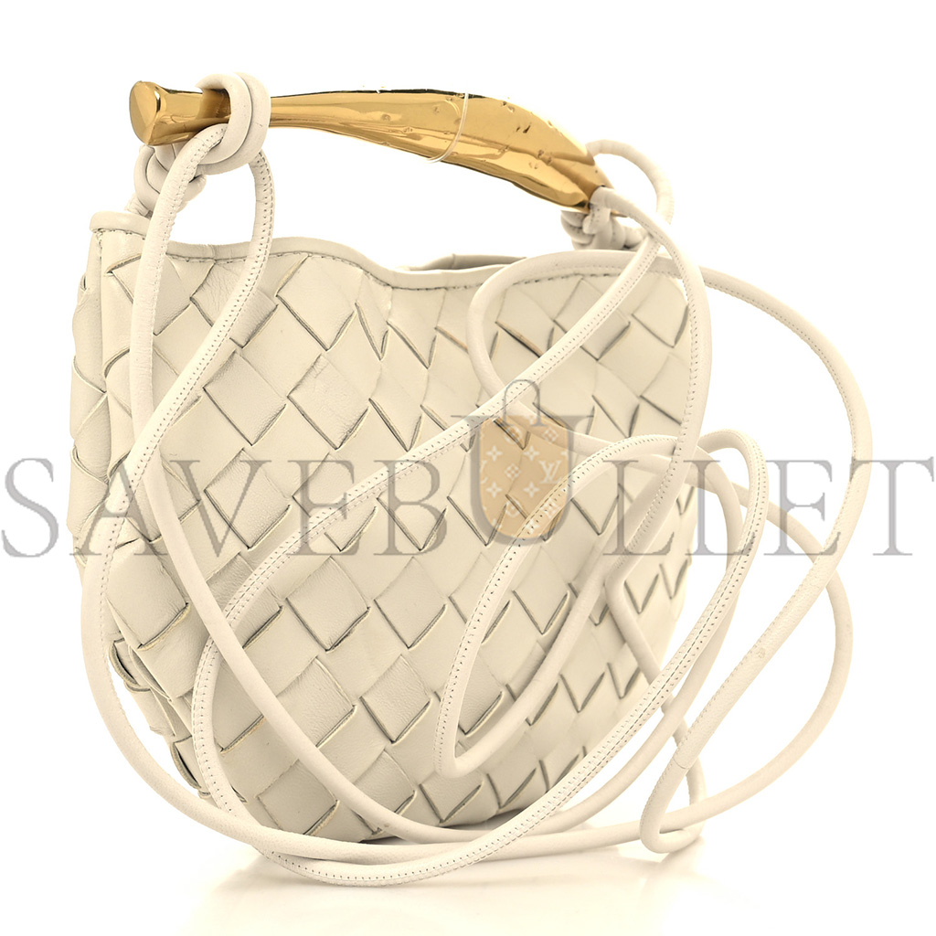 BOTTEGA VENETA NAPPA INTRECCIATO MINI SARDINE BAG CHALK  (20*14*3cm)