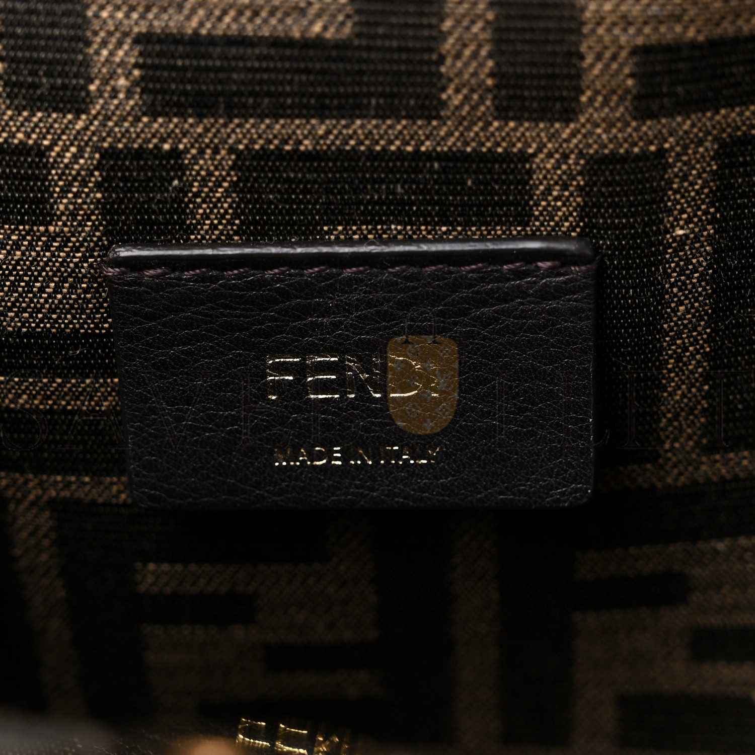 FENDI SHINY NAPPA SMALL FENDI FIRST SAND (24*18*9cm)