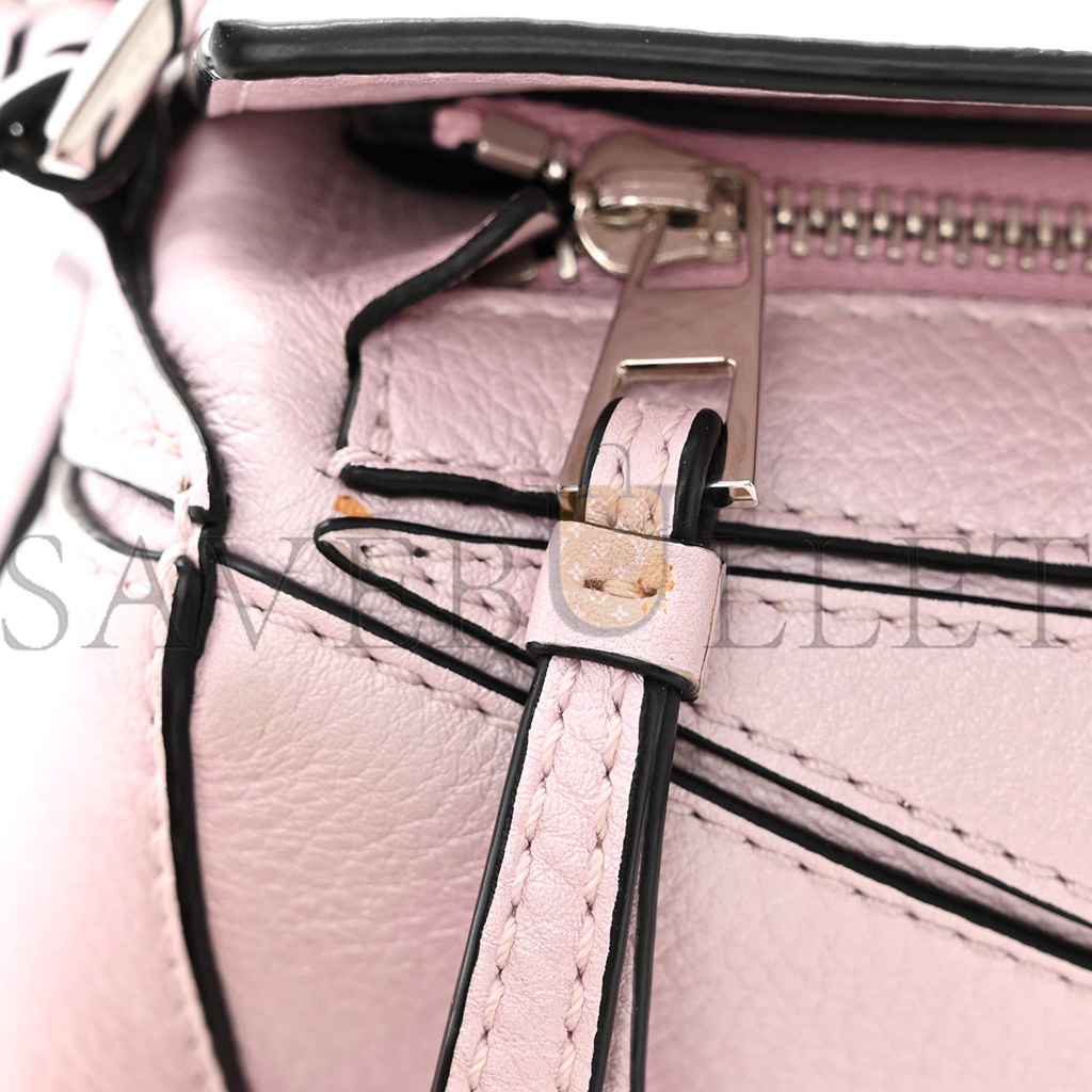 LOEWE CALFSKIN MINI PUZZLE BAG ICY PINK (18*12.5*8cm)