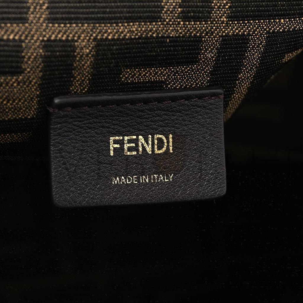 FENDI SHINY NAPPA MEDIUM FENDI FIRST CARAMELLO (30*25*10cm) FENDI SHINY NAPPA MEDIUM FENDI FIRST CARAMELLO (30*25*10cm)