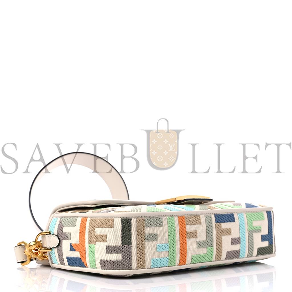 FENDI KUBAN CANVAS VITELLO KING FF EMBROIDERED BAGUETTE LATTE MULTICOLOR (27*13*6cm)